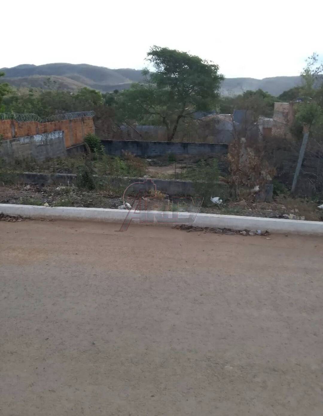 Terreno, 228 m² - Foto 1