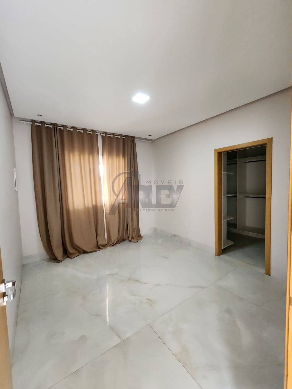 Casa, 4 quartos, 190 m² - Foto 5