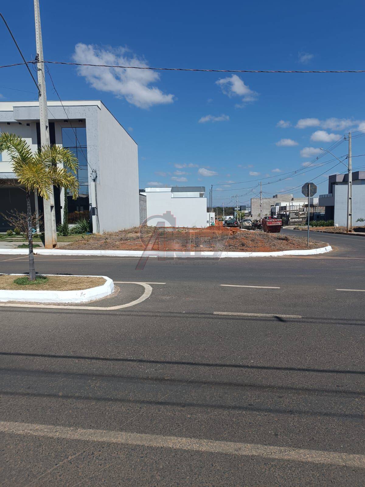 Terreno, 253 m² - Foto 2