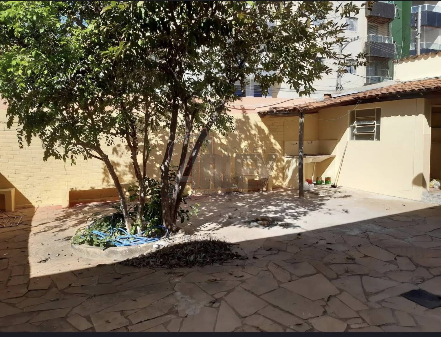 Casa, 6 quartos, 368 m² - Foto 1