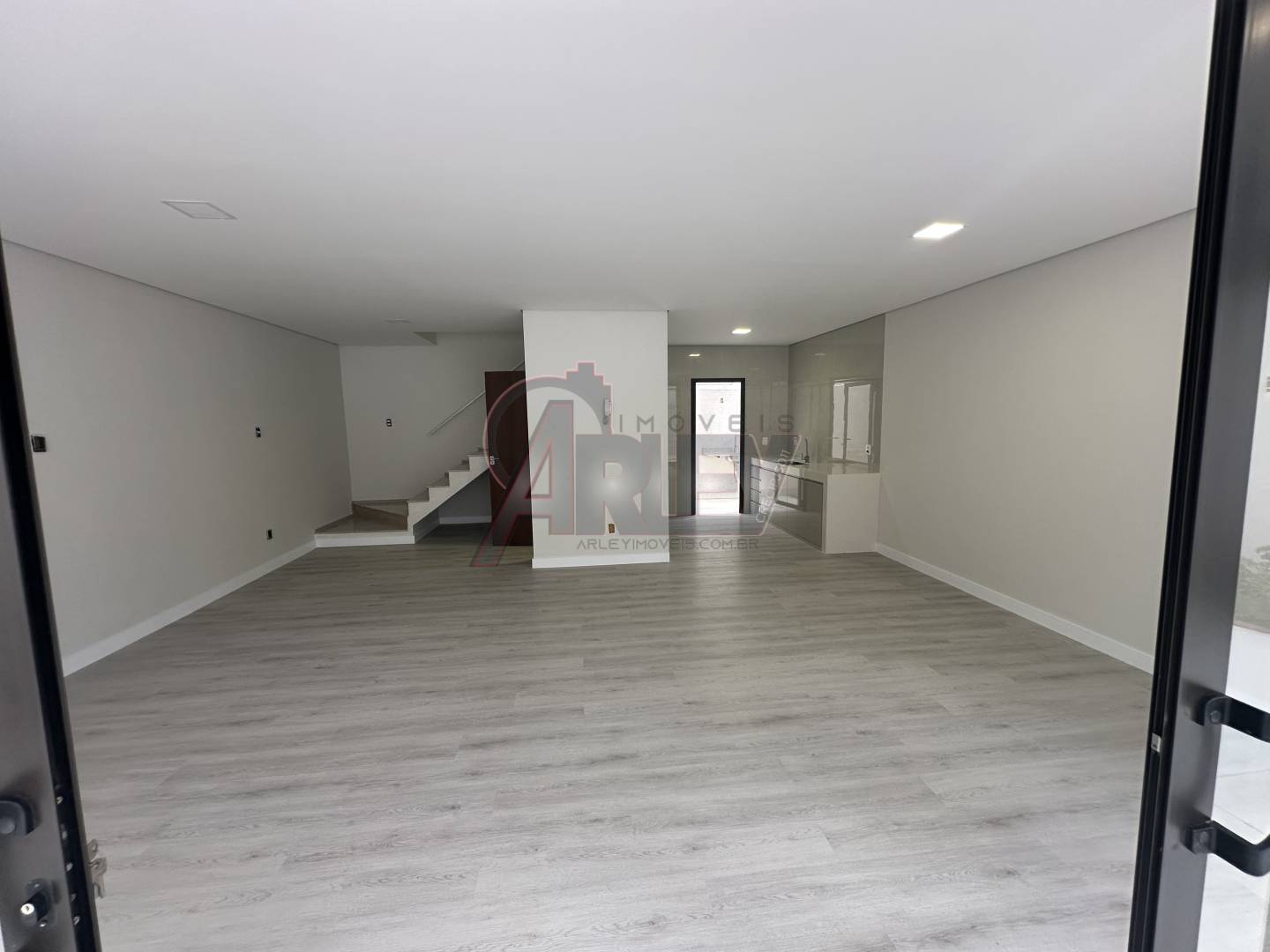 Casa, 3 quartos, 129 m² - Foto 2