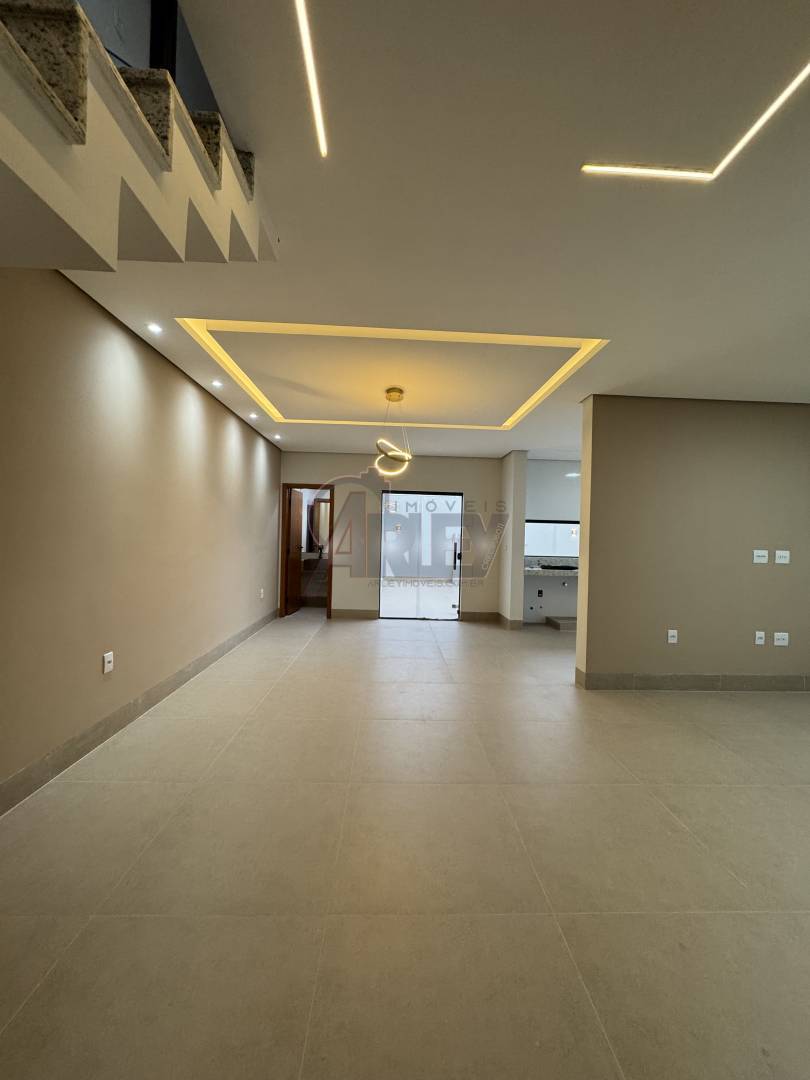 Casa, 3 quartos, 180 m² - Foto 3