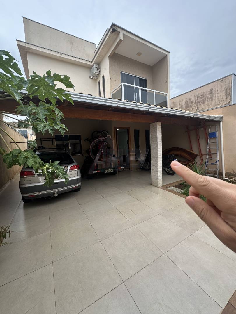 Casa, 4 quartos, 249 m² - Foto 1