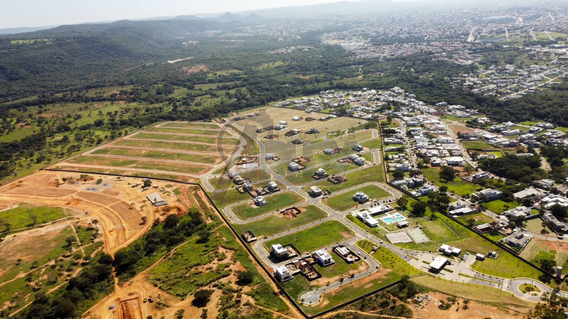 Terreno, 305 m² - Foto 1