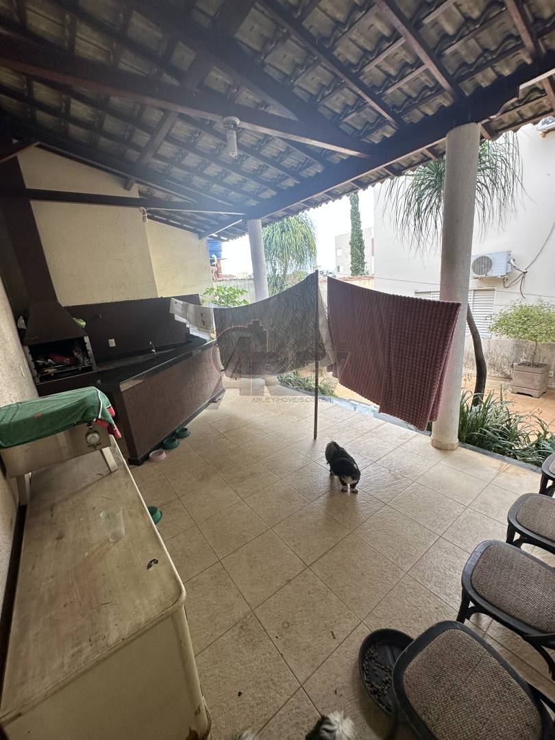 Casa, 4 quartos, 360 m² - Foto 37