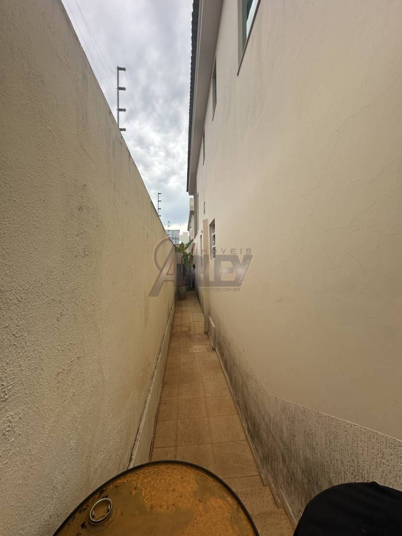 Casa, 4 quartos, 360 m² - Foto 38