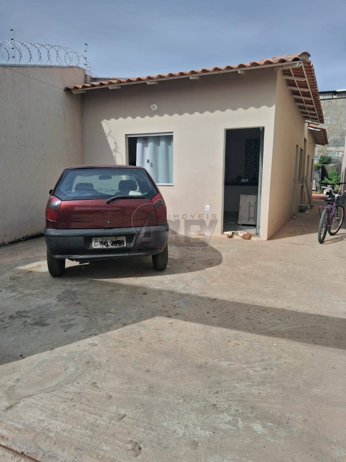 Casa, 2 quartos, 70 m² - Foto 1