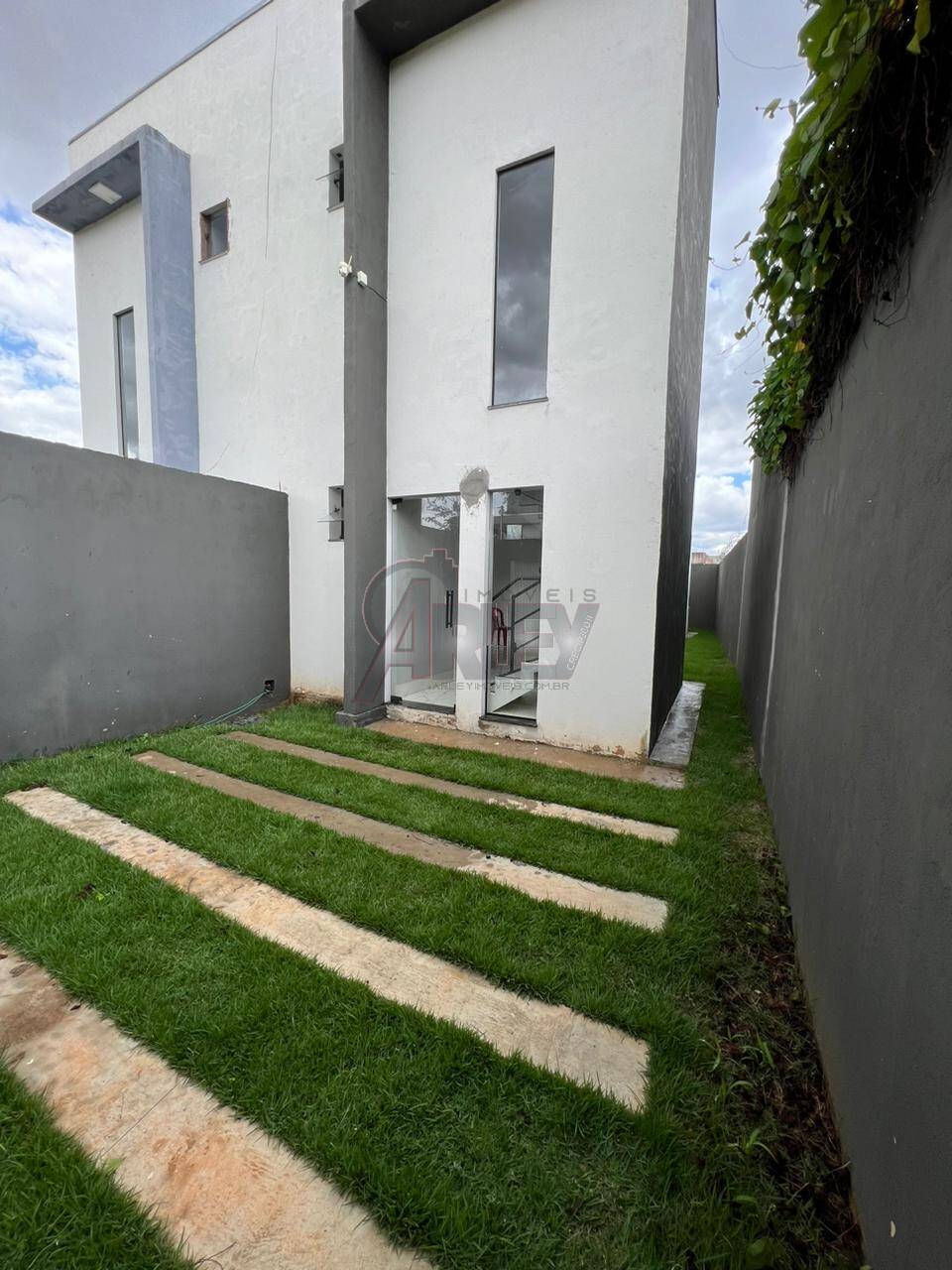 Casa, 3 quartos, 96 m² - Foto 1