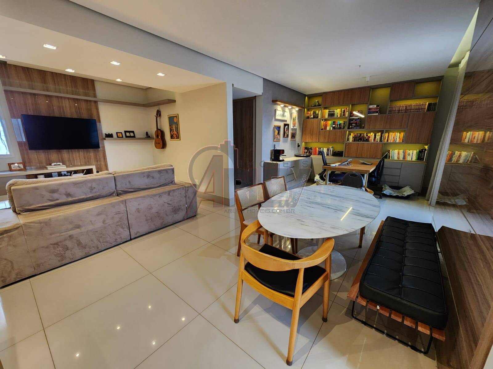 Apartamento, 2 quartos, 117 m² - Foto 1