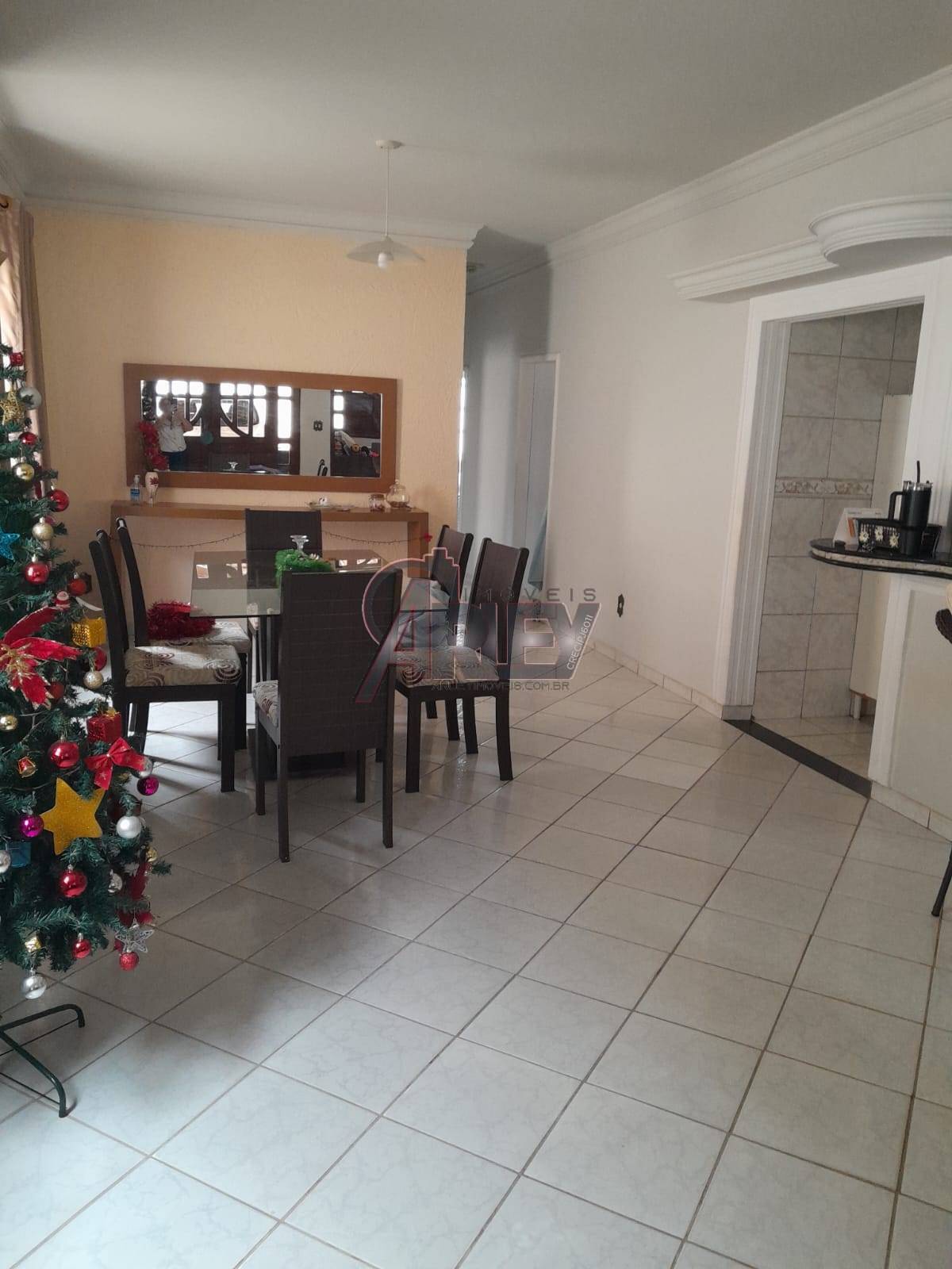 Casa, 3 quartos, 220 m² - Foto 4