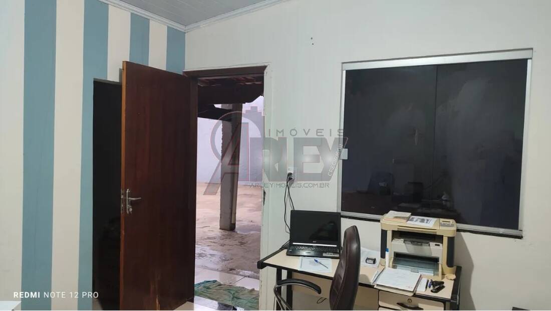 Casa, 4 quartos, 247 m² - Foto 4