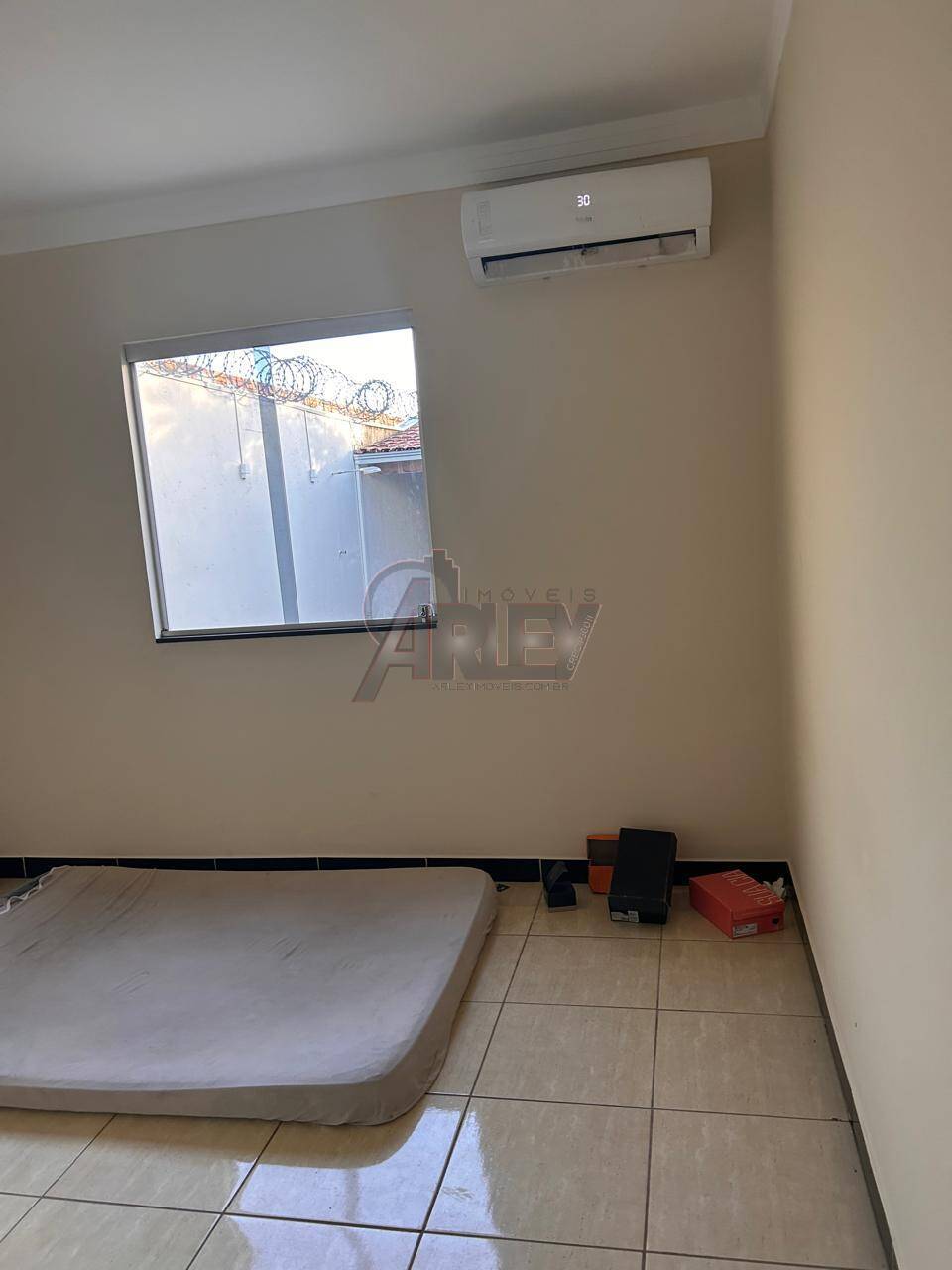 Vende se Casa 2 quartos Lote 211 m2 próximo ao Cianorte