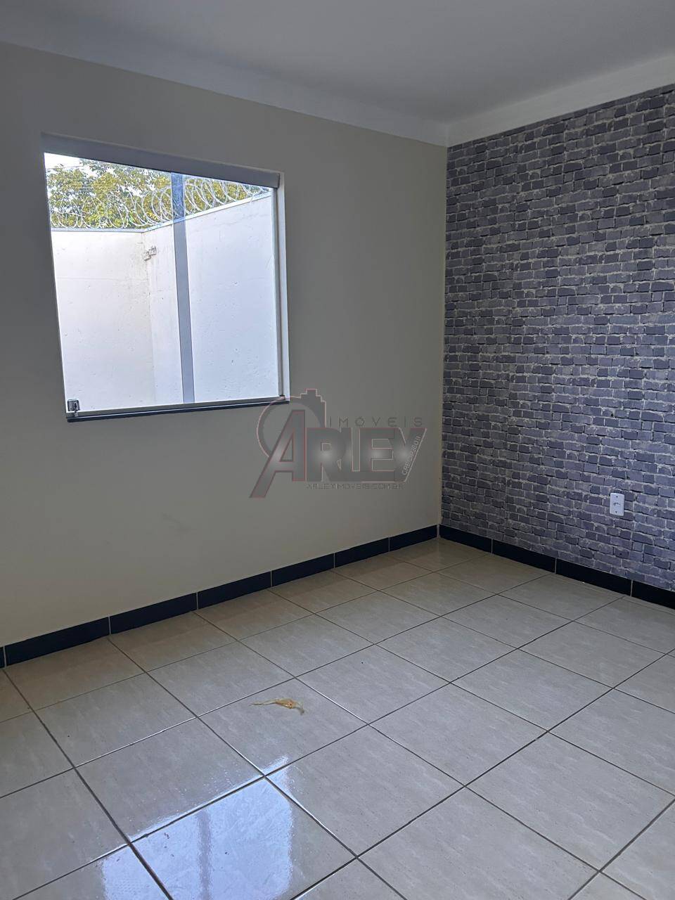Vende se Casa 2 quartos Lote 211 m2 próximo ao Cianorte