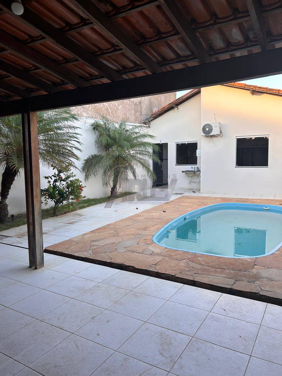 Vende se Casa 2 quartos Lote 211 m2 próximo ao Cianorte