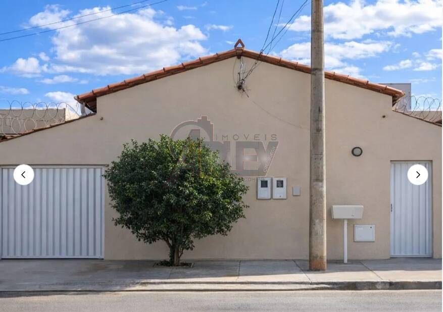 2 Casas no Mesmo Terreno – 220m² | Reformado | Bairro Acácias