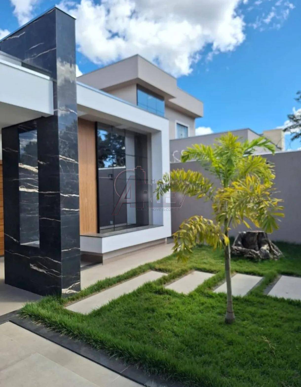 Morada do Sol Casa de alto padrão em lote de 360 m²
Área construída de 183