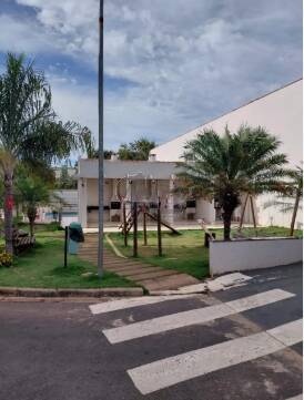 Vende-se Apartamento no Planalto – R$160.000