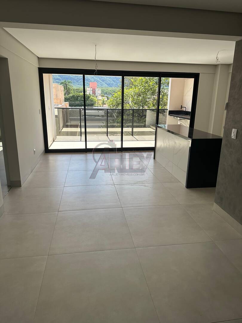 Apartamento, 3 quartos, 218 m² - Foto 2