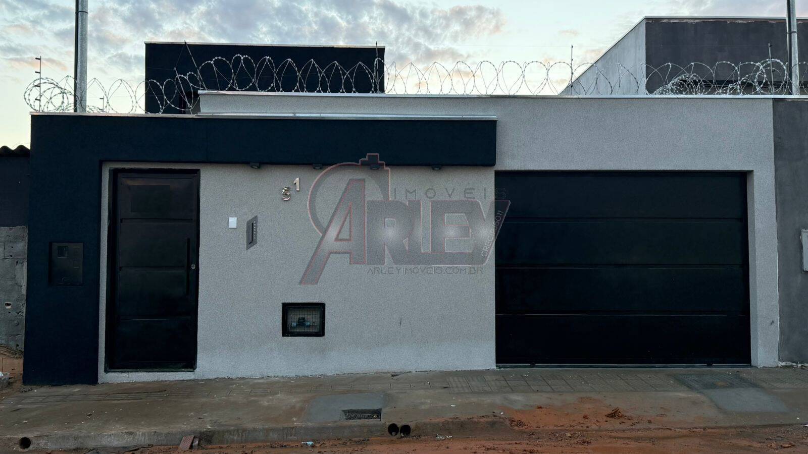Casa, 3 quartos, 112 m² - Foto 1